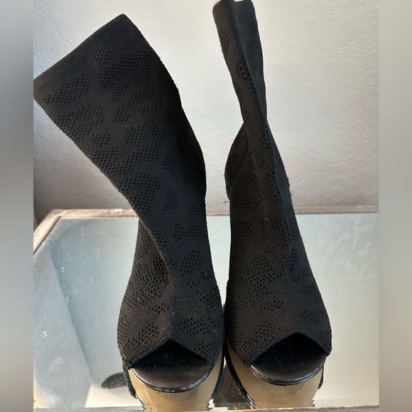 Charles David Ranger Bootie 8.5 - Picture 5 of 8